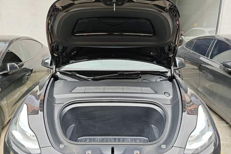 Used Tesla Model Y 2022 Revised Version Rear-Wheel Drive Engine Bay