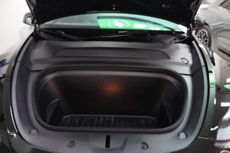 Used Tesla Model Y 2022 Revised Version Rear-Wheel Drive Engine Bay