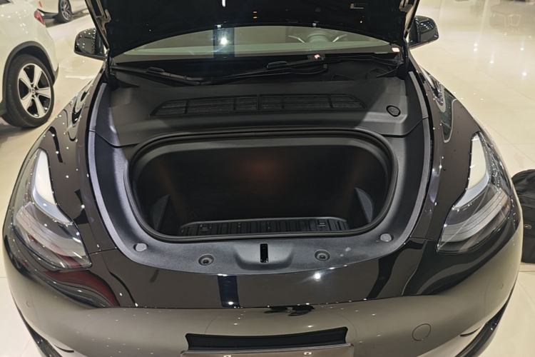 Used Tesla Model Y 2022 Rear-Wheel-Drive Version Engine Bay