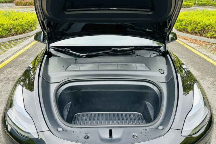 Used Tesla Model Y 2022 Revised Version Rear-Wheel Drive Engine Bay