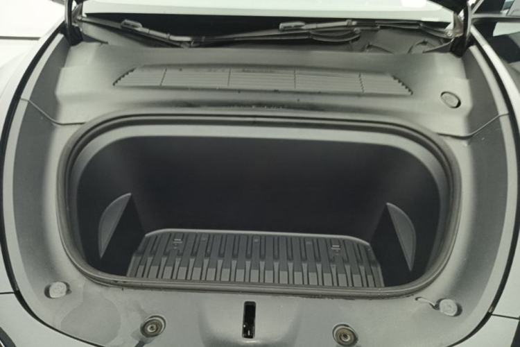 Used Tesla Model Y 2022 Revised Version Rear-Wheel Drive Engine Bay