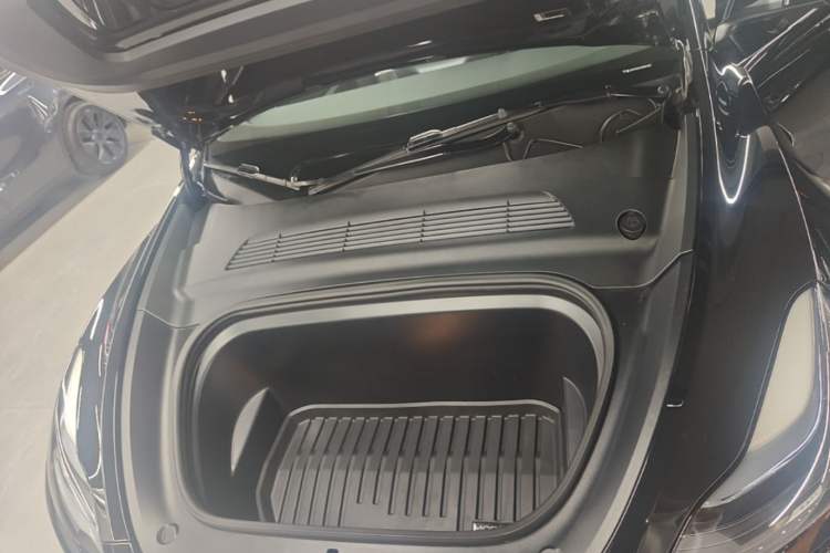 Used Tesla Model Y 2022 Revised Version Rear-Wheel Drive Engine Bay