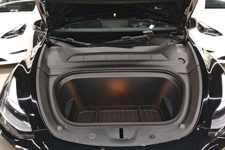 Used Tesla Model Y 2022 Revised Version Rear-Wheel Drive Engine Bay