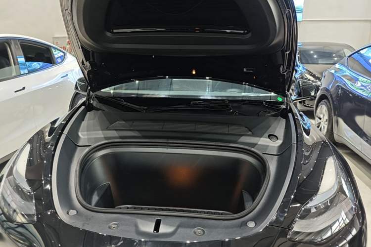 Used Tesla Model Y 2022 Revised Version Rear-Wheel Drive Engine Bay