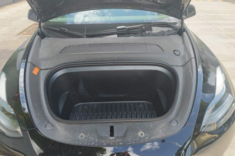 Used Tesla Model Y 2022 Revised Version Rear-Wheel Drive Engine Bay