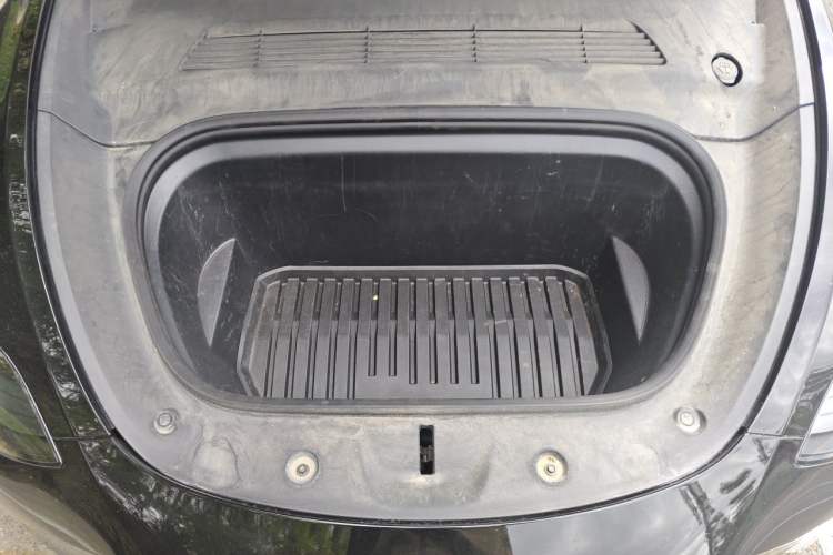 Used Tesla Model Y 2022 Revised Version Long-Range All-Wheel Drive Engine Bay