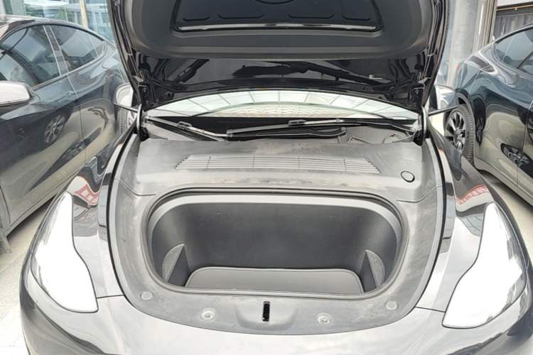 Used Tesla Model Y 2022 Revised Version Rear-Wheel Drive Engine Bay