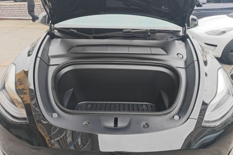 Used Tesla Model Y 2022 Rear-Wheel-Drive Version Engine Bay