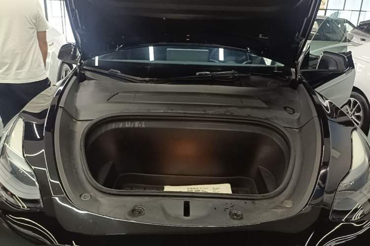 Used Tesla Model Y 2022 Rear-Wheel-Drive Version Engine Bay