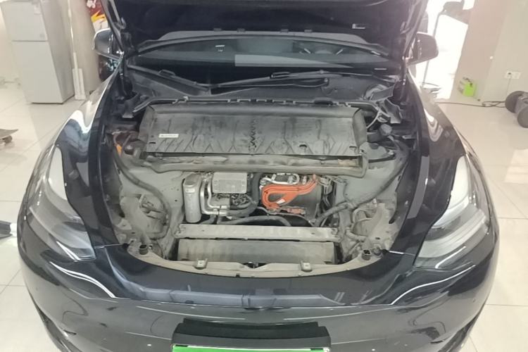 Used Tesla Model Y 2022 Rear-Wheel-Drive Version Engine Bay