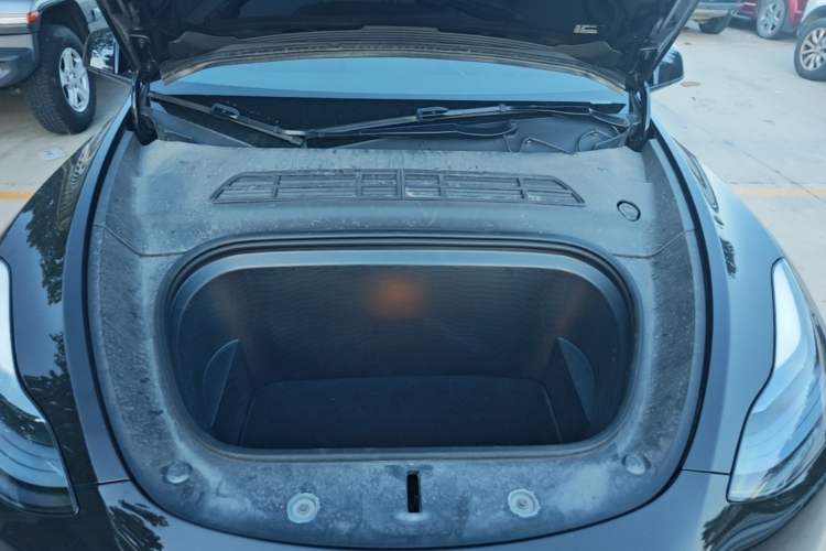 Used Tesla Model Y 2022 Revised Version Long-Range All-Wheel Drive Engine Bay