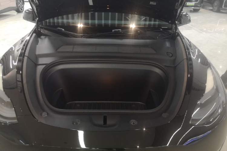 Used Tesla Model Y 2022 Revised Version Long-Range All-Wheel Drive Engine Bay
