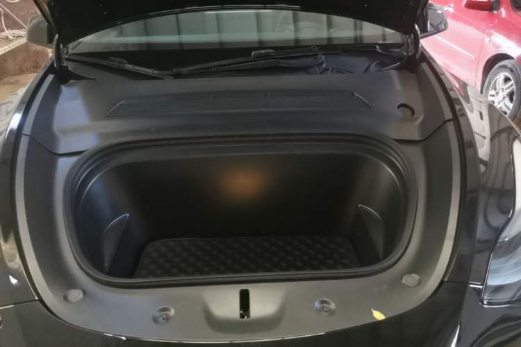 Used Tesla Model Y 2022 Revised Version Rear-Wheel Drive Engine Bay