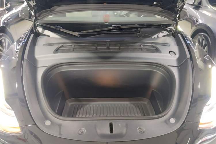 Used Tesla Model Y 2022 Revised Version Rear-Wheel Drive Engine Bay