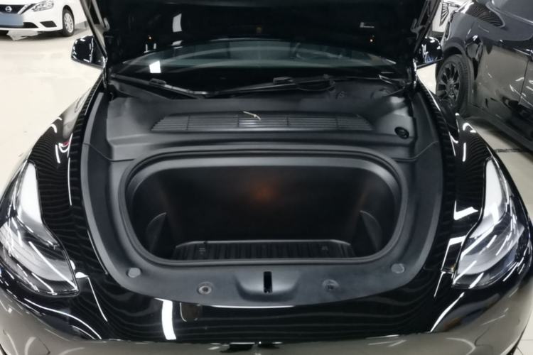 Used Tesla Model Y 2022 Rear-Wheel-Drive Version Engine Bay
