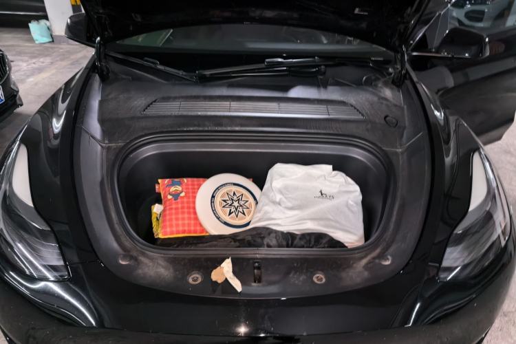 Used Tesla Model Y 2022 Rear-Wheel-Drive Version Engine Bay