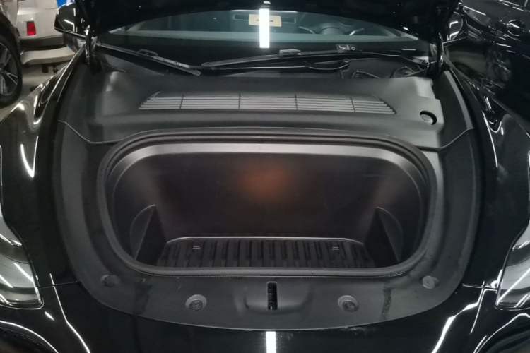 Used Tesla Model Y 2022 Revised Version Rear-Wheel Drive Engine Bay