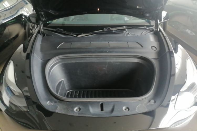 Used Tesla Model Y 2022 Rear-Wheel-Drive Version Engine Bay
