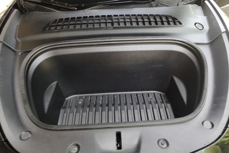 Used Tesla Model Y 2022 Revised Version Rear-Wheel Drive Engine Bay