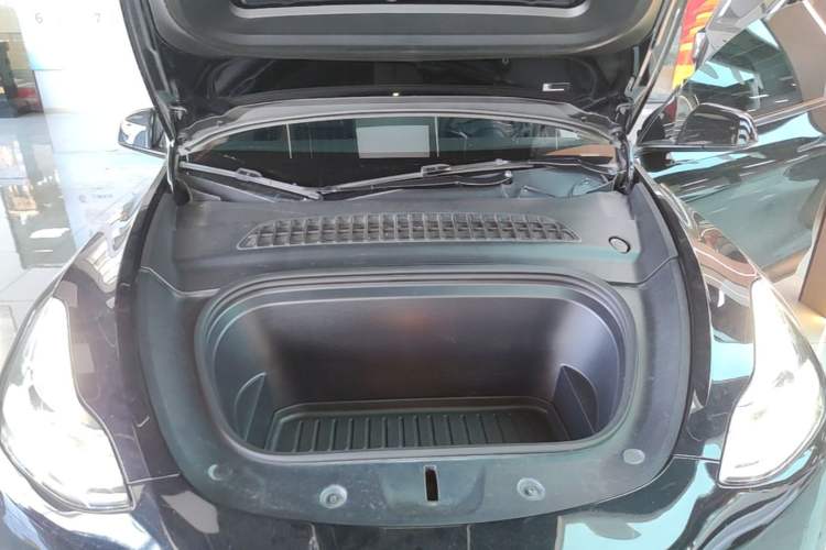 Used Tesla Model Y 2022 Revised Version Rear-Wheel Drive Engine Bay