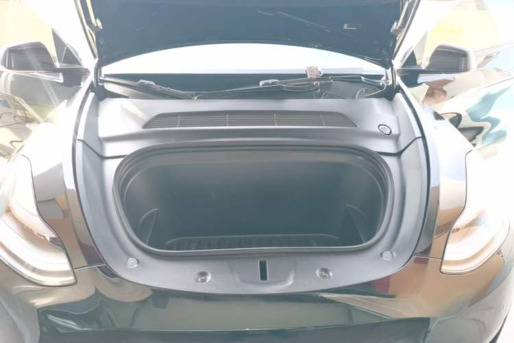 Used Tesla Model Y 2022 Revised Version Rear-Wheel Drive Engine Bay