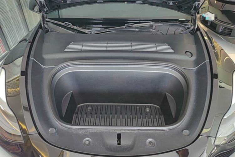 Used Tesla Model Y 2022 Revised Version Rear-Wheel Drive Engine Bay