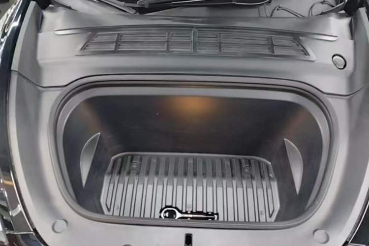 Used Tesla Model Y 2022 Revised Version Rear-Wheel Drive Engine Bay