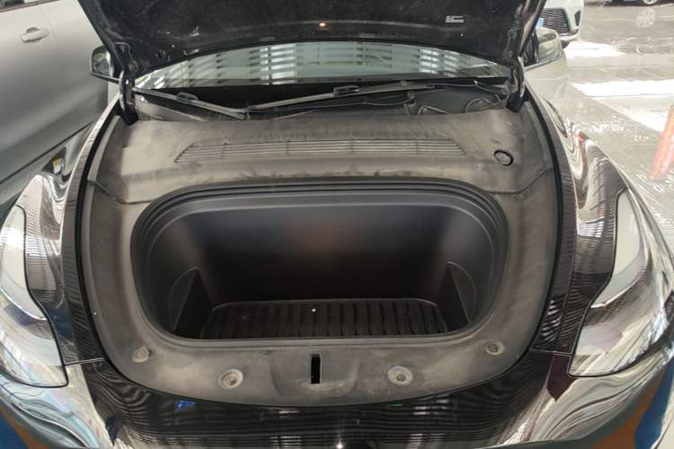 Used Tesla Model Y 2022 Revised Version Long-Range All-Wheel Drive Engine Bay
