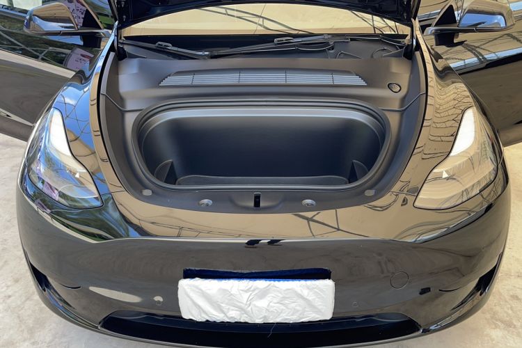 Used Tesla Model Y 2022 Rear-Wheel-Drive Version Engine Bay