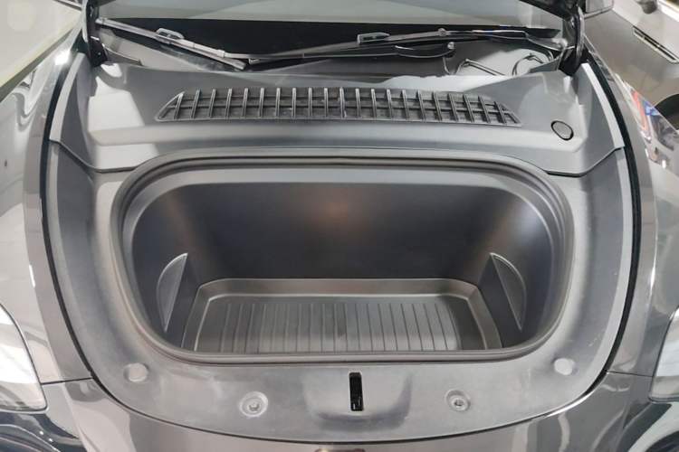 Used Tesla Model Y 2022 Revised Version Rear-Wheel Drive Engine Bay