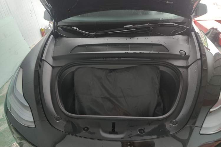 Used Tesla Model Y 2022 Revised Version Rear-Wheel Drive Engine Bay