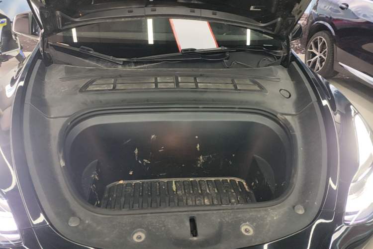 Used Tesla Model Y 2022 Revised Version Rear-Wheel Drive Engine Bay