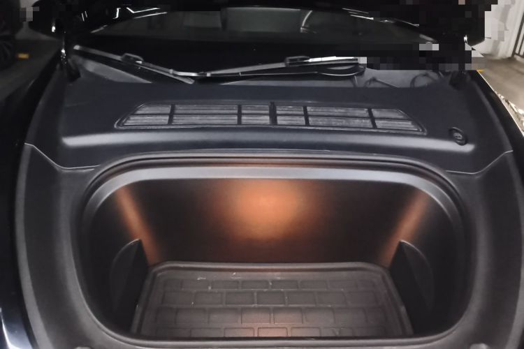 Used Tesla Model Y 2022 Rear-Wheel-Drive Version Engine Bay