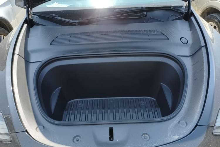 Used Tesla Model Y 2022 Long-Range All-Wheel-Drive Version Engine Bay