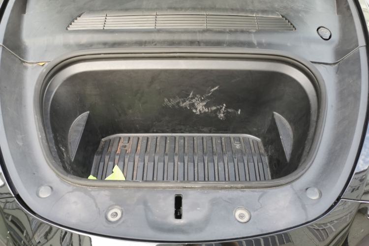 Used Tesla Model Y 2022 Rear-Wheel-Drive Version Engine Bay