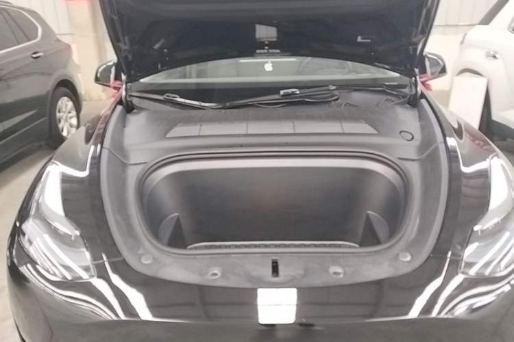 Used Tesla Model Y 2022 Revised Version Rear-Wheel Drive Engine Bay