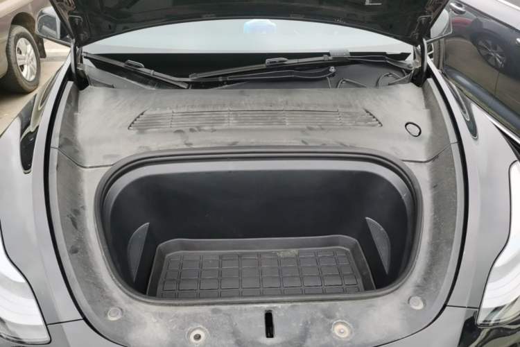 Used Tesla Model Y 2022 Revised Version Rear-Wheel Drive Engine Bay