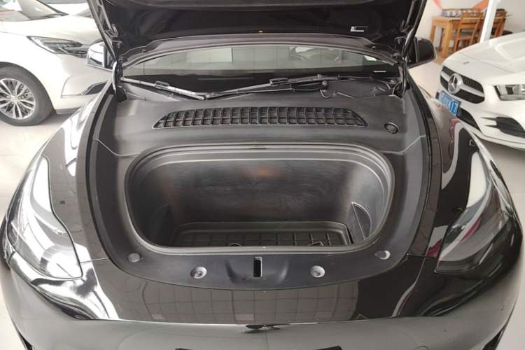 Used Tesla Model Y 2022 Revised Version Rear-Wheel Drive Engine Bay