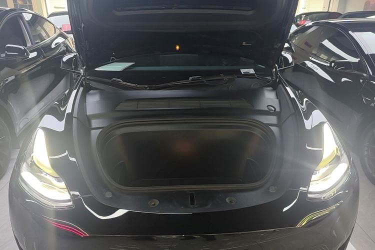 Used Tesla Model Y 2022 Rear-Wheel-Drive Version Engine Bay