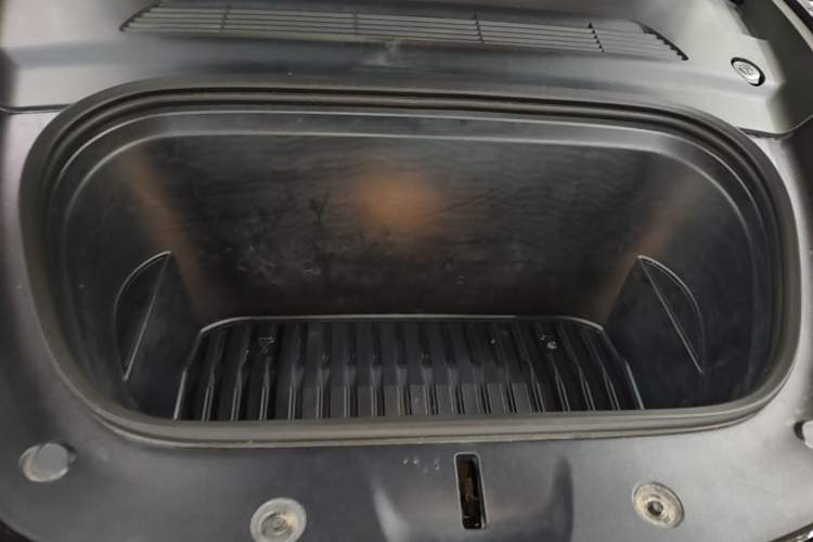 Used Tesla Model Y 2022 Revised Version Rear-Wheel Drive Engine Bay