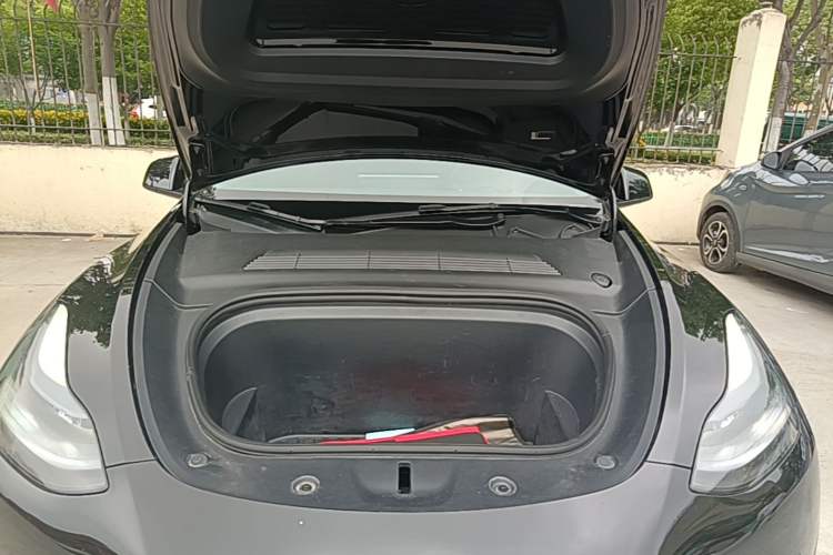 Used Tesla Model Y 2022 Revised Version Rear-Wheel Drive Engine Bay