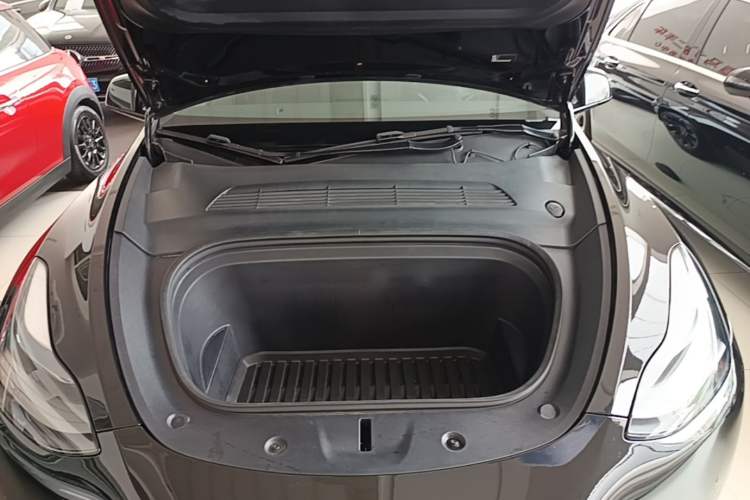 Used Tesla Model Y 2022 Revised Version Rear-Wheel Drive Engine Bay