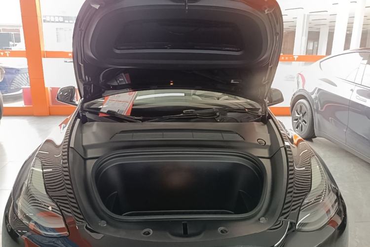 Used Tesla Model Y 2022 Rear-Wheel-Drive Version Engine Bay