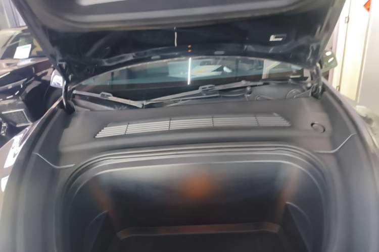 Used Tesla Model Y 2022 Revised Version Rear-Wheel Drive Engine Bay