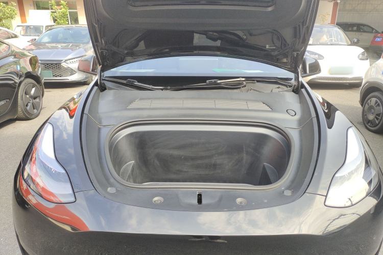 Used Tesla Model Y 2022 Rear-Wheel-Drive Version Engine Bay