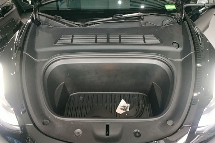 Used Tesla Model Y 2022 Rear-Wheel-Drive Version Engine Bay