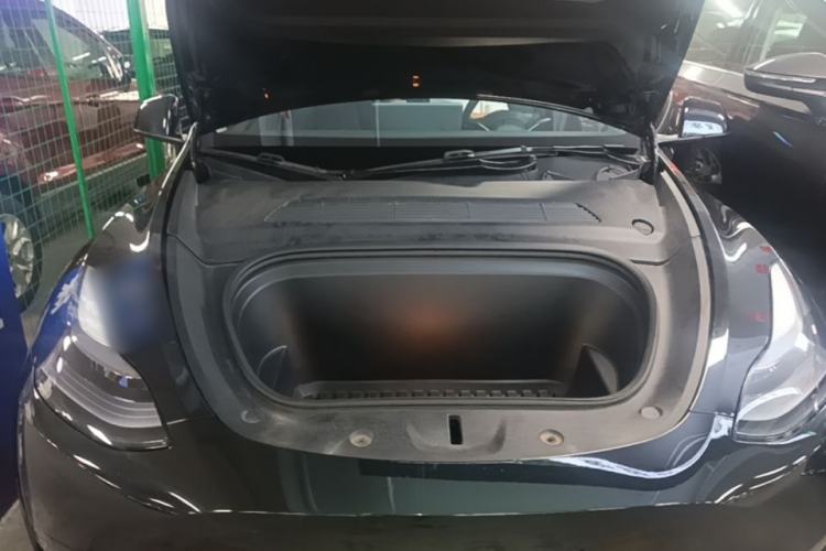 Used Tesla Model Y 2022 Rear-Wheel-Drive Version Engine Bay