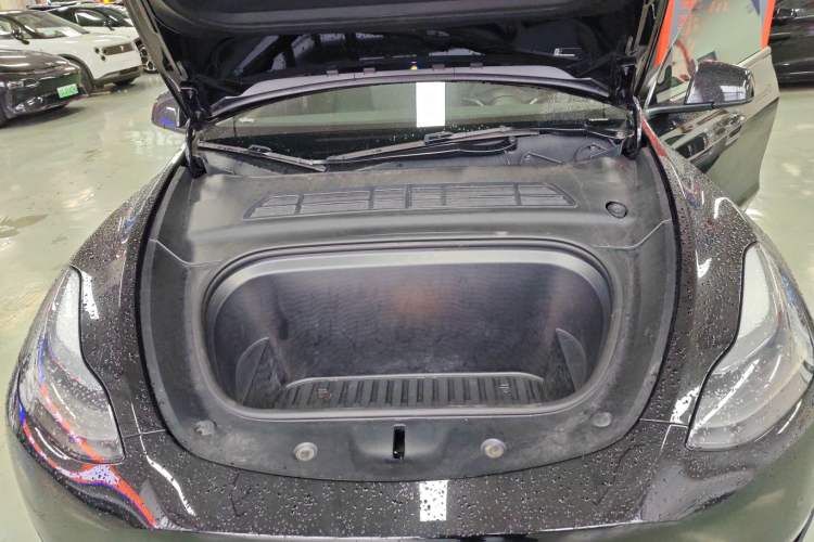 Used Tesla Model Y 2022 Rear-Wheel-Drive Version Engine Bay