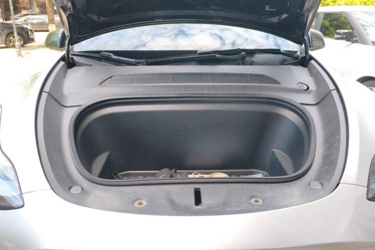 Used Tesla Model Y 2022 Revised Version Rear-Wheel Drive Engine Bay