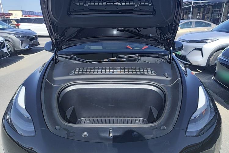 Used Tesla Model Y 2022 Rear-Wheel-Drive Version Engine Bay